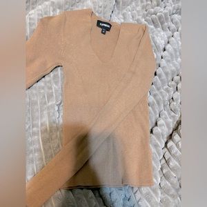 Express long sleeve #express yourself #cold #cute#datenight #professional wear